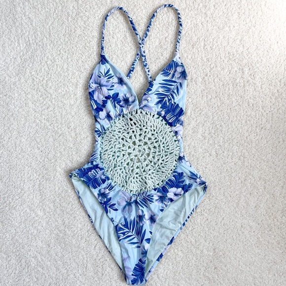 NWT Frankie’s Bikinis Poppy One Piece Hawaiian Mist Cheeky Size Small - Picture 7 of 15